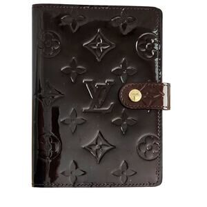 Louis Vuitton Monogram Vernis Agenda PM day planner cover in the color Amarante